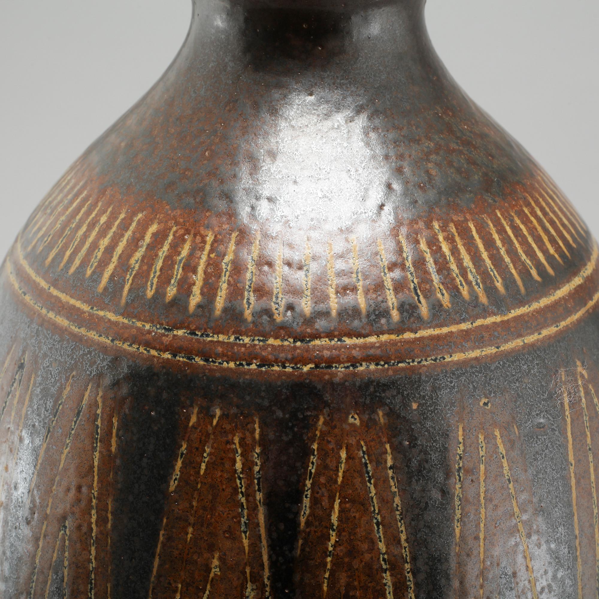 A mid 20th century floor vase in stoneware by by Arthur Andersson fr Wallåkra Lerkärlsfabrik.