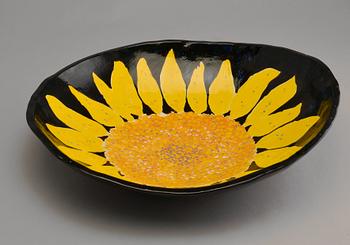 Ritva Grunberg, A CERAMIC DISH.