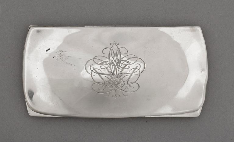 DOSA, ASK samt ETUI, 1+1+1, silver, bland Holland, 1800-talets andra hälft. Totalvikt ca 888 gram.