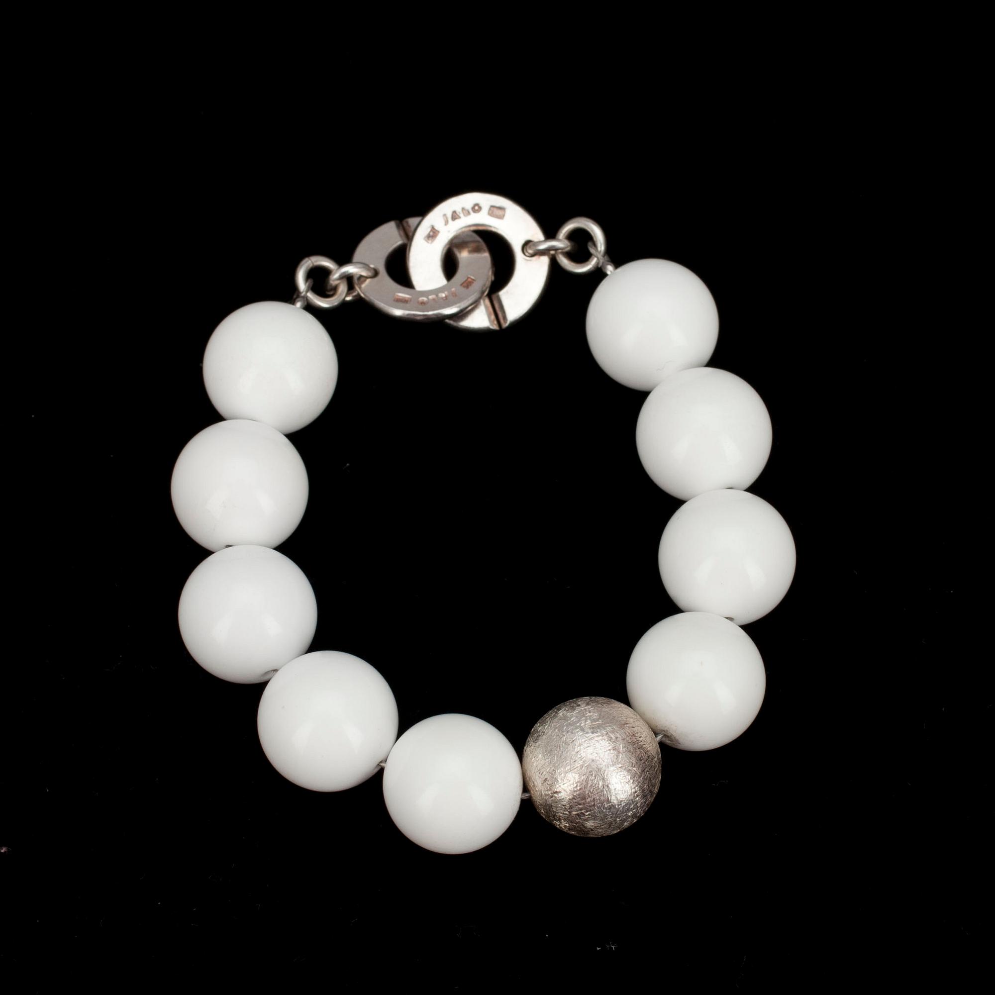 ARMBAND, silver samt agat, Timo Mustajärvi, Jalo.