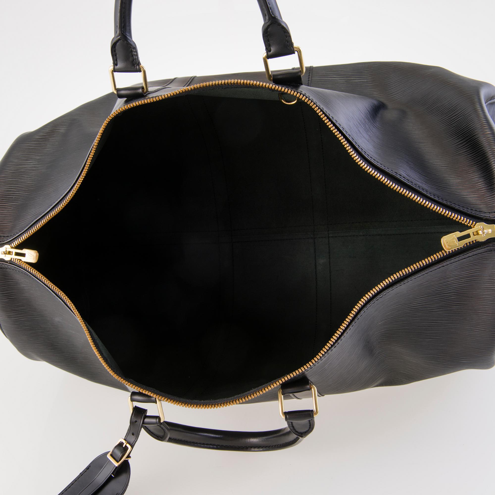 LOUIS VUITTON BLACK EPI LEATHER KEEPALL 55 TRAVEL BAG.