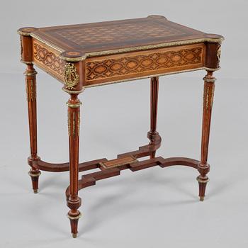 BORD, Louis XVI-stil, 1900-talets första hälft.