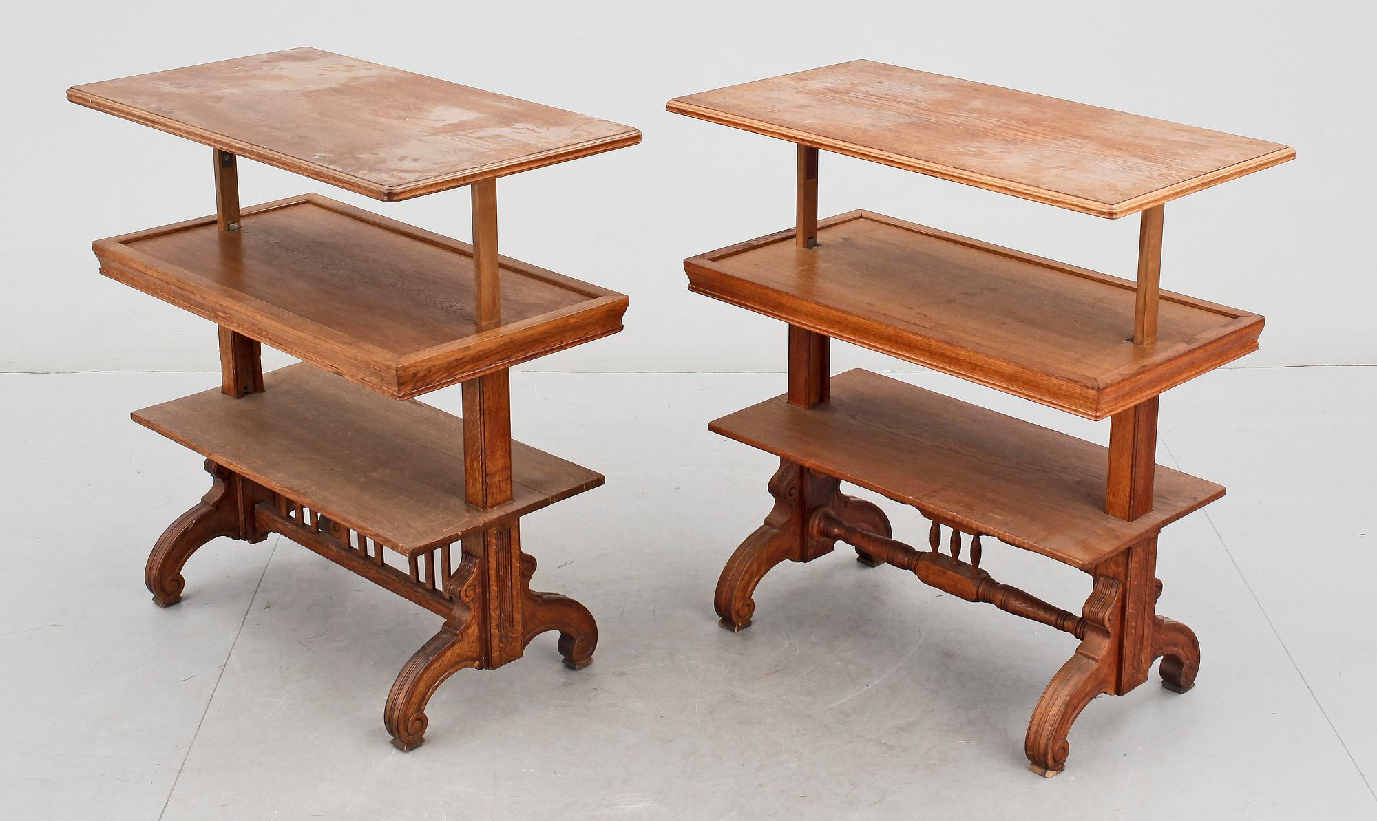 SERVERINGSBORD, 2 st snarlika, nyrenässans, omkring 1900.