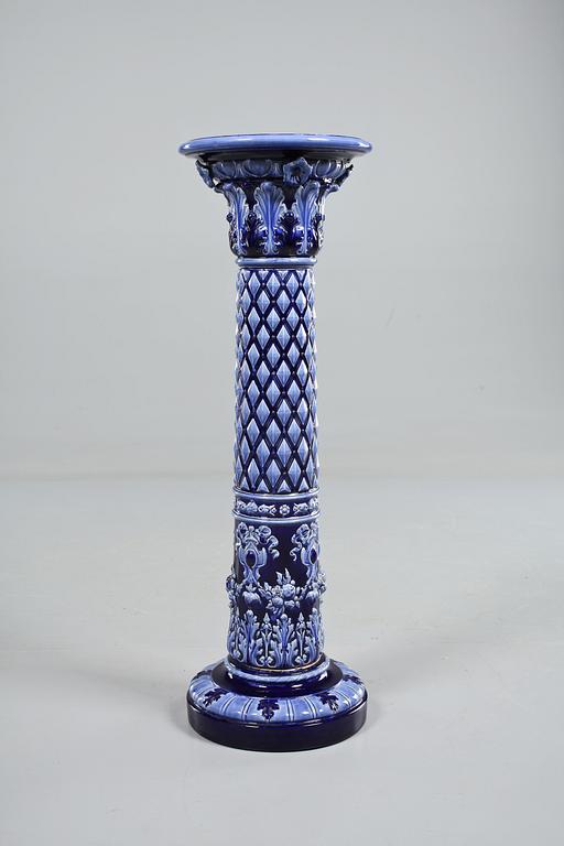 PIEDESTAL, majolika, Rörstrand, 1800-talets slut.