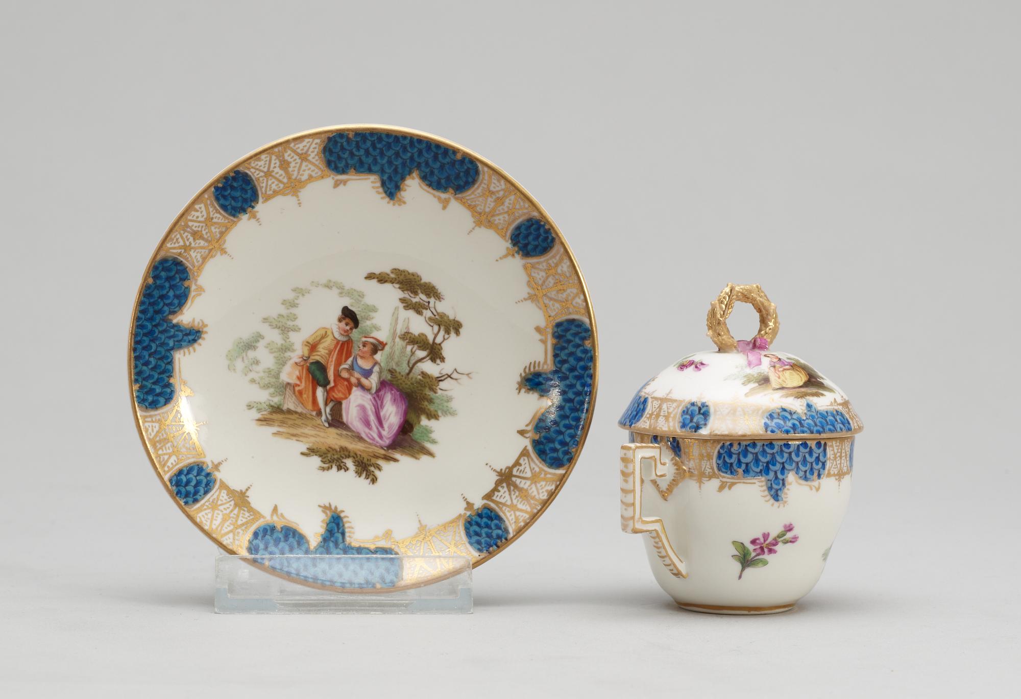 KOPP med FAT och LOCK, porslin. Meissen, 1700-tal.