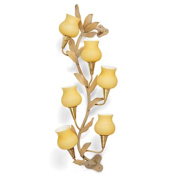 174. Scandinavian Modern, an imposing wall lamp, 1940s.