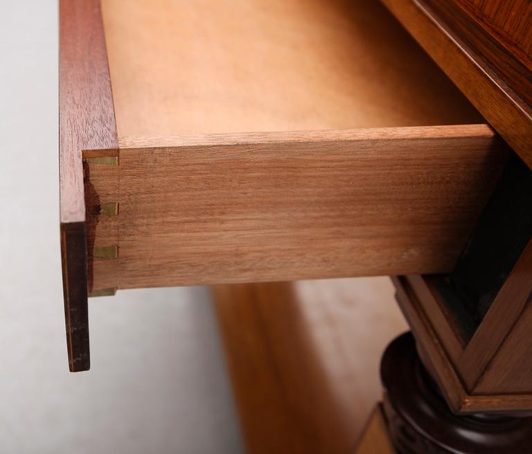 SKRIVSEKRETÄR, troligen Reimers Möbler, Mjölby, art déco, 1900-talets första hälft.