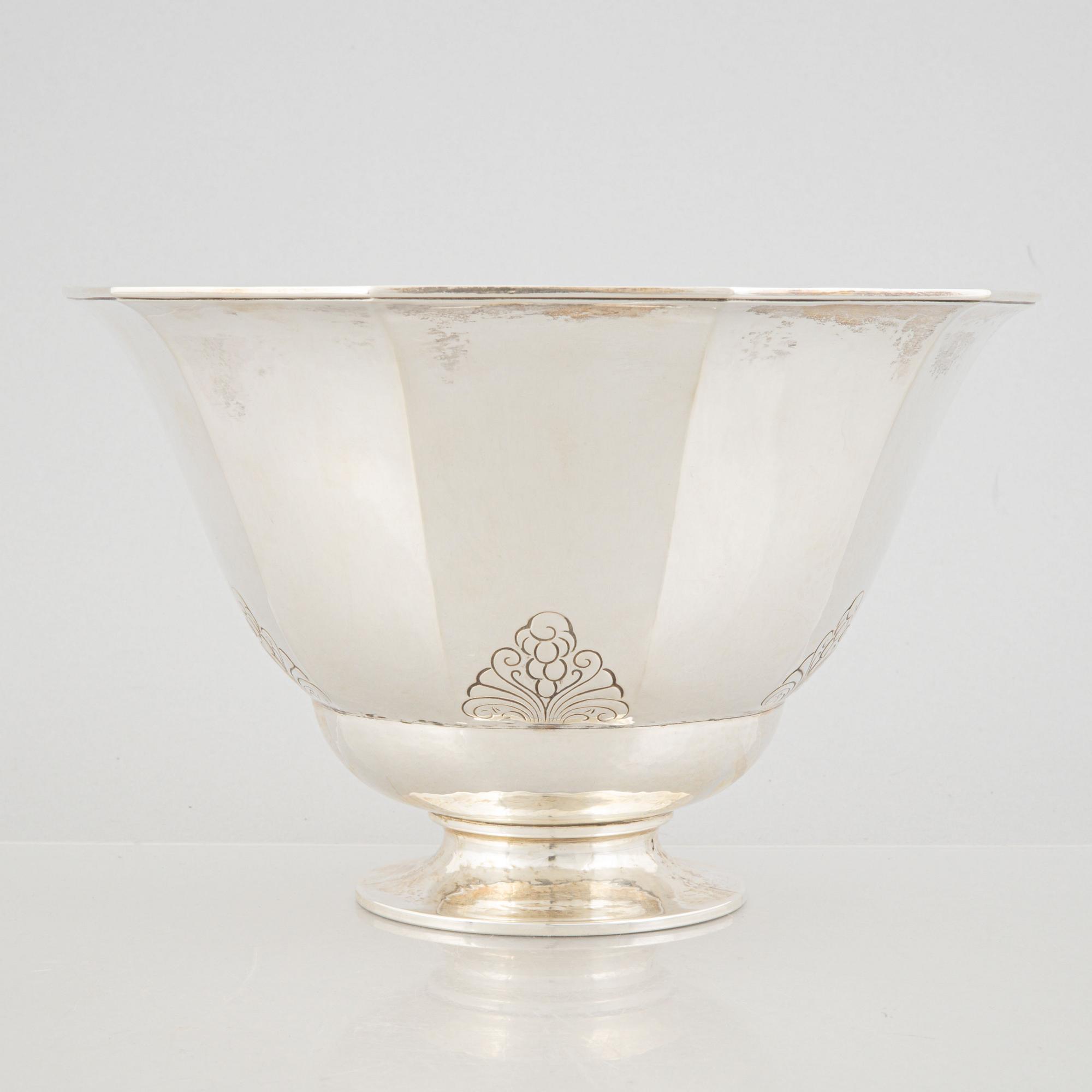 A Swedish Silver Footed Bowl, mark of Maja-Lisa Ohlson, Guldsmedsaktiebolaget (GAB) Stockholm 1928.