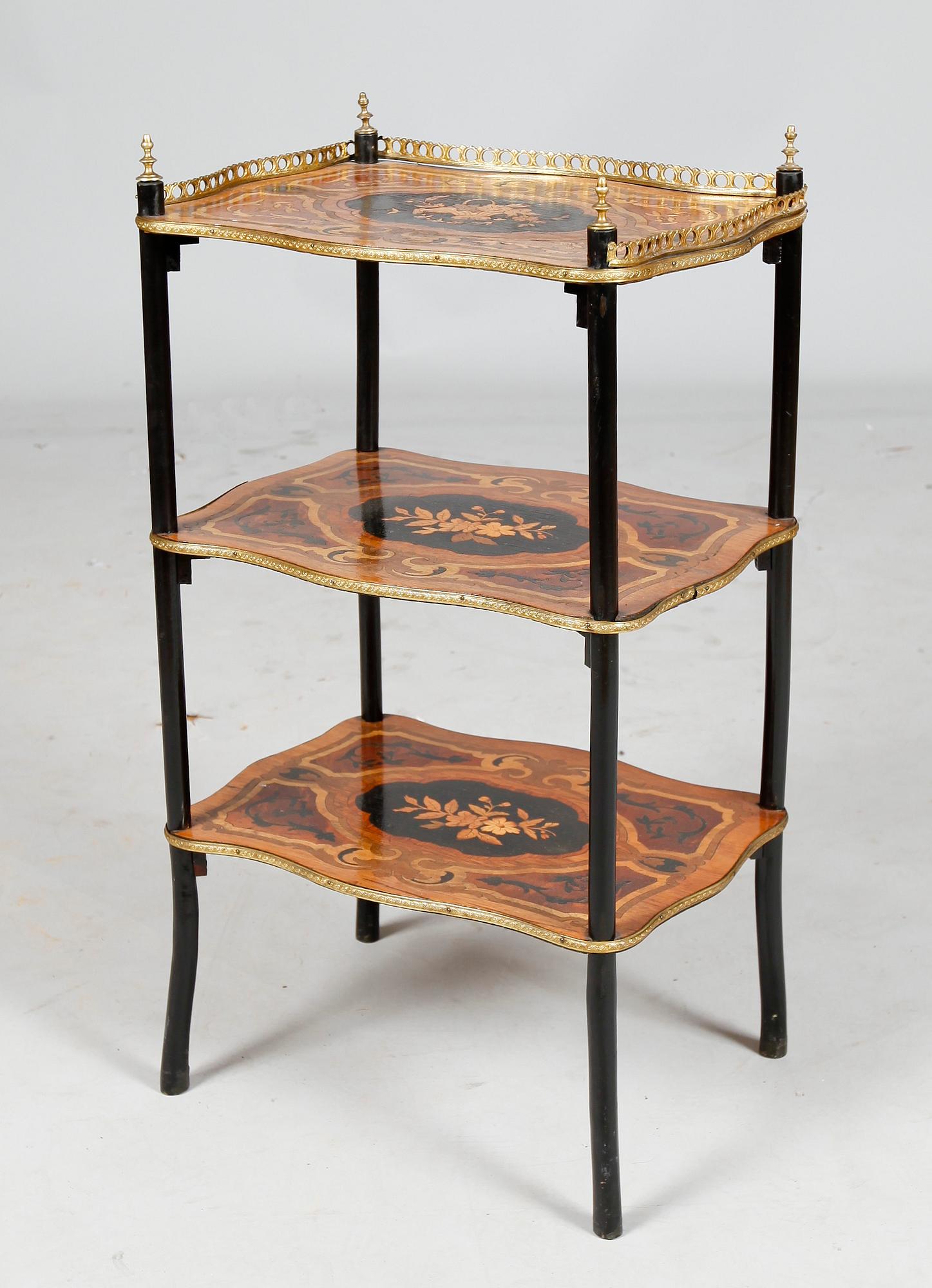 ÉTAGÈRE, Frankrike, 1800-/1900-tal.