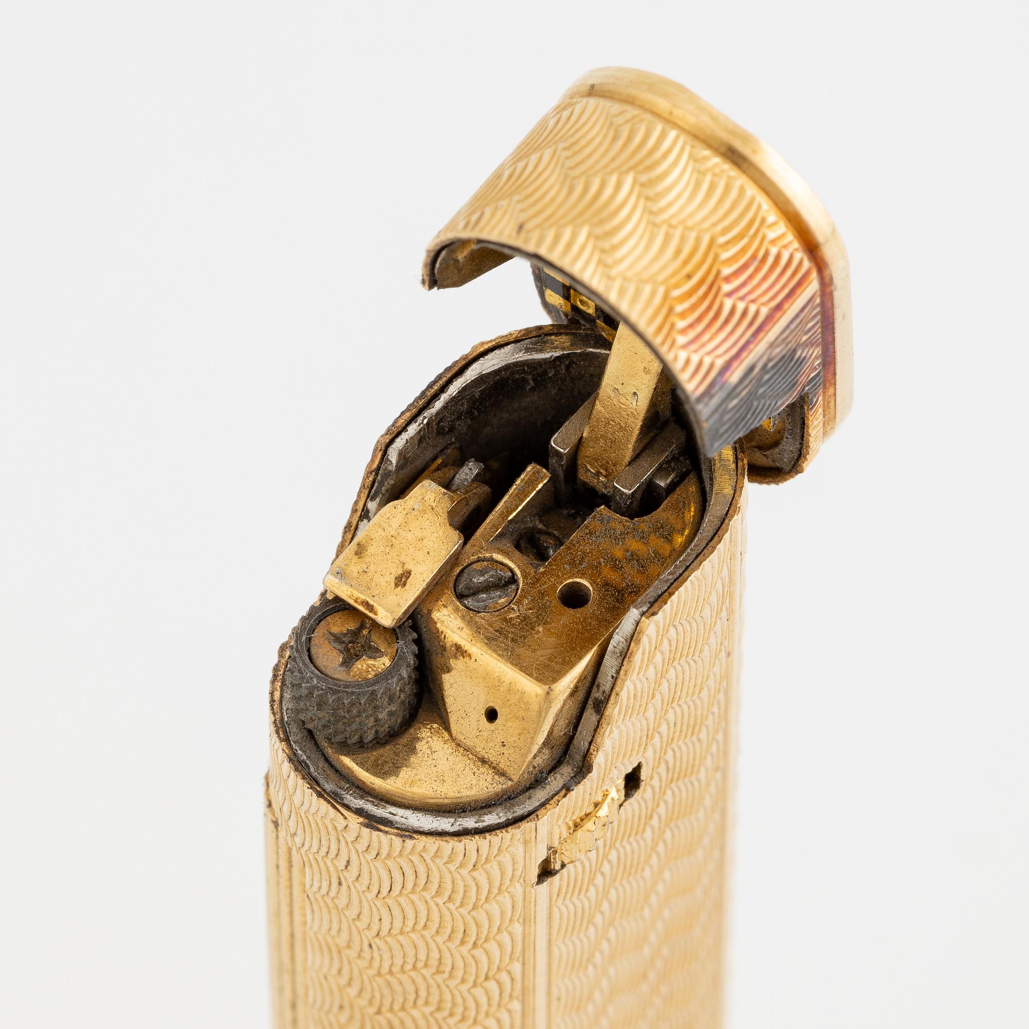 Lighter, 18K gold, France.
