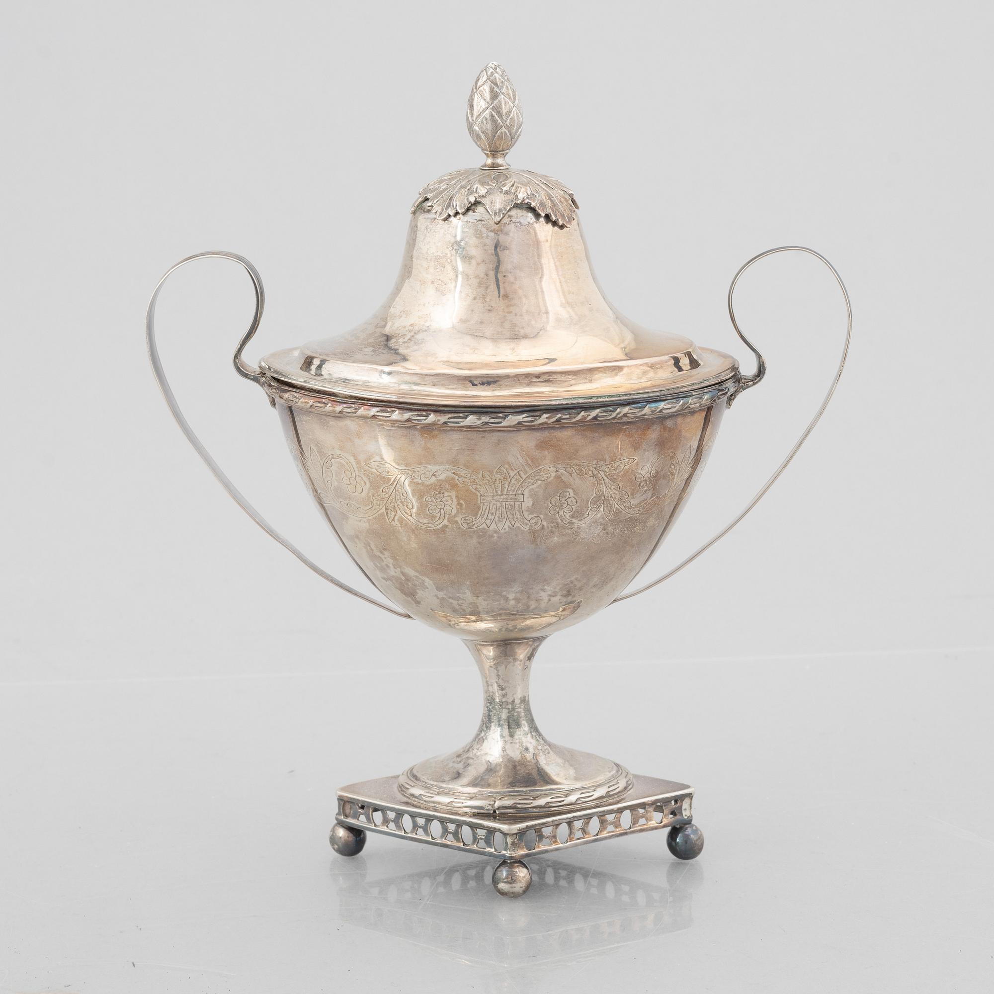A Swedish Gustavian Lided Silver Sugar Bowl, mark of Johan Henrik Leffler, Falun 1810.