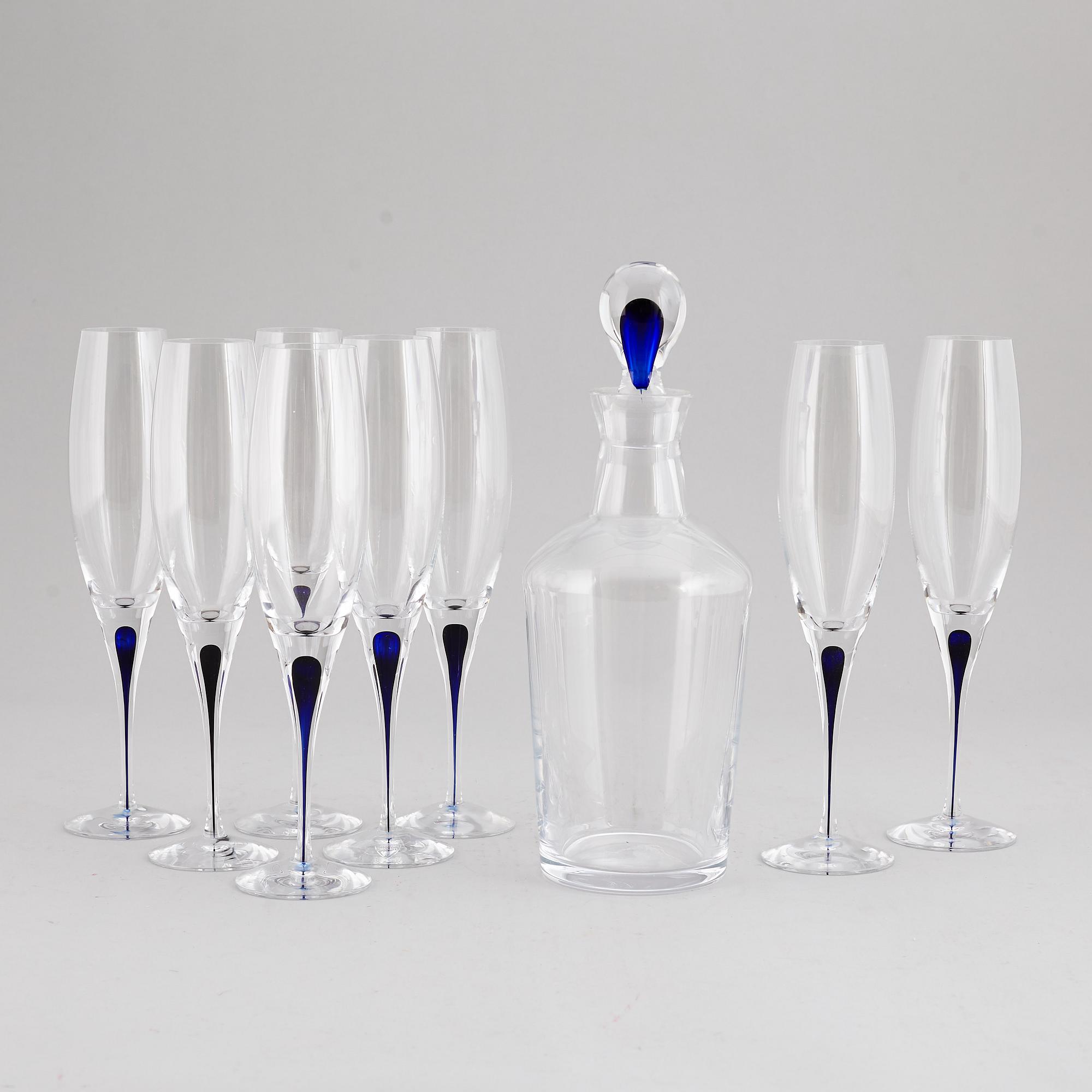 ERIKA LAGERBIELKE, champagneglas, åtta stycken samt karaff.  "Intermezzo", Orrefors.