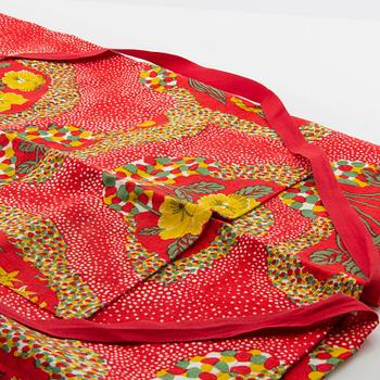 Firma Svenskt Tenn, Svenskt Tenn, waist apron, runner and 4 pcs of coasters, "Catleya Lin" and "Lin Korall".