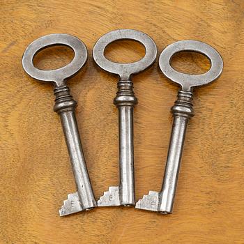 Display cabinet, 1920s-30s.