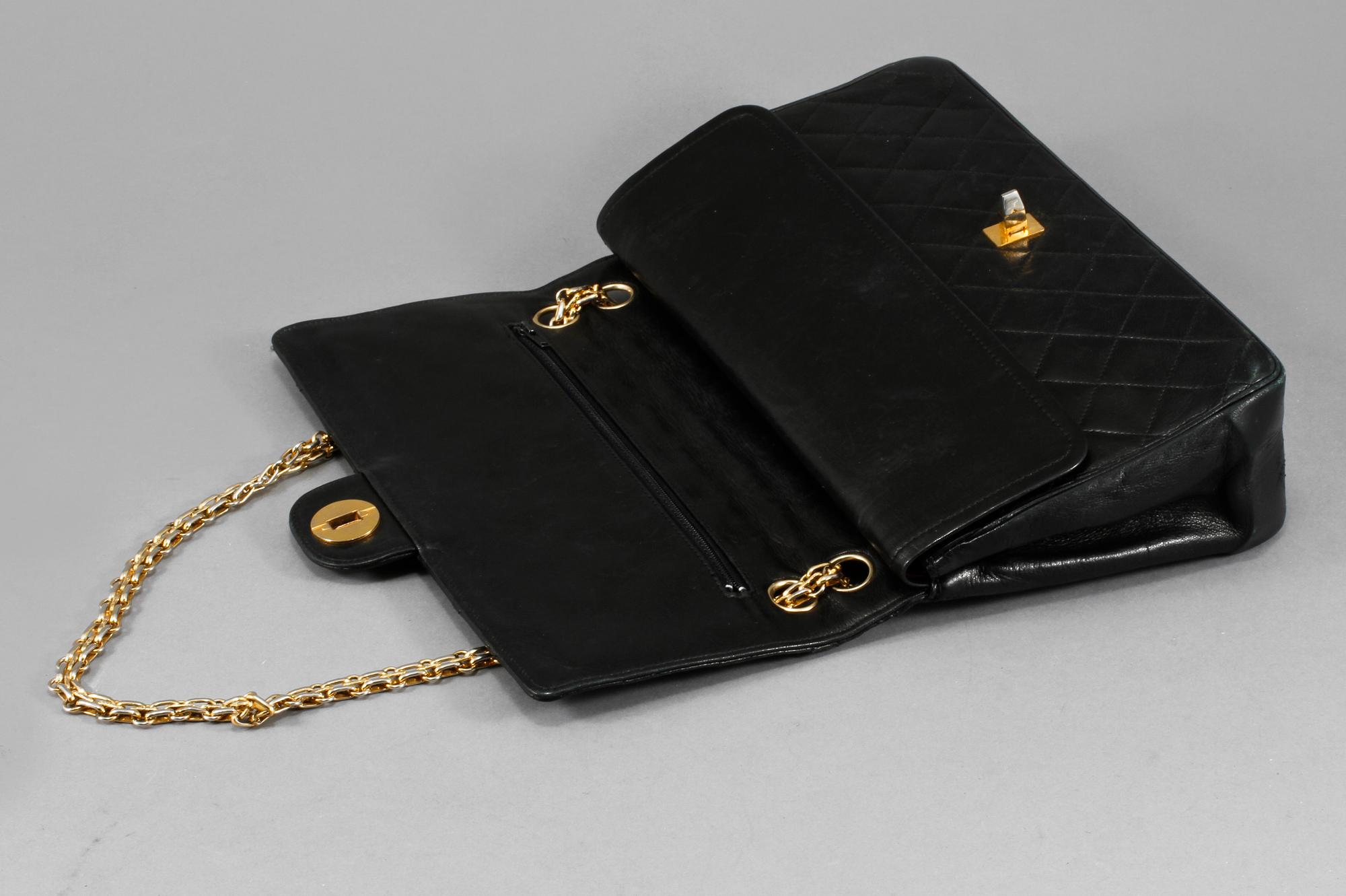 HANDVÄSKA, "Double Flap-bag", Chanel.