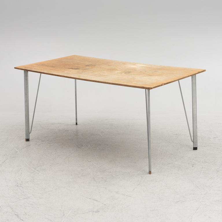 Arne Jacobsen, desk, FH 3605, Fritz Hansen, second half of the 20th century.