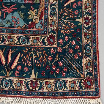 Matto, a semi-antique Esfahan figural part silk, ca 222-227,5 x 128-135,5 cm.