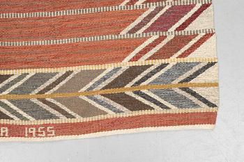 Ingrid Dessau, probably, a carpet, flat weave, not signed, ca 348 x 173 cm. Sweden 1955.