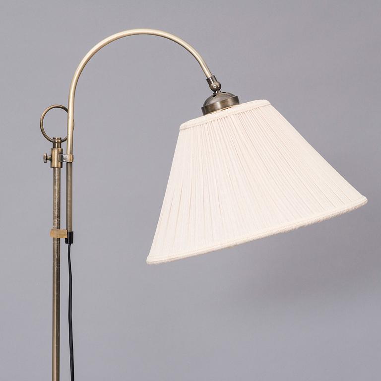 GOLVLAMPA, 1900-talets slut.