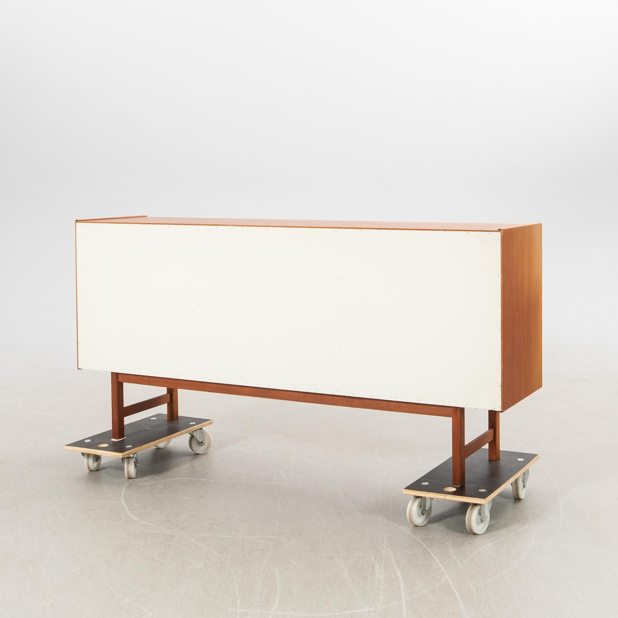 Tage Olofsson sideboard för Ulferts Tibro 1960-tal.