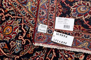 Matta, Keshan, ca 273 x 270 cm.