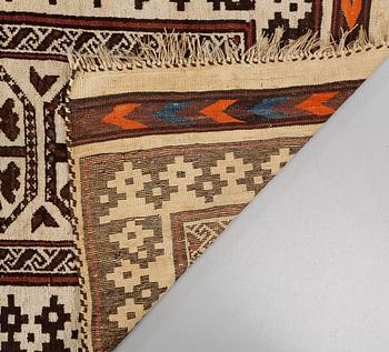 MATTA, orientalisk, total längd 189, bredd 103 cm, 1900-talets andra hälft,
