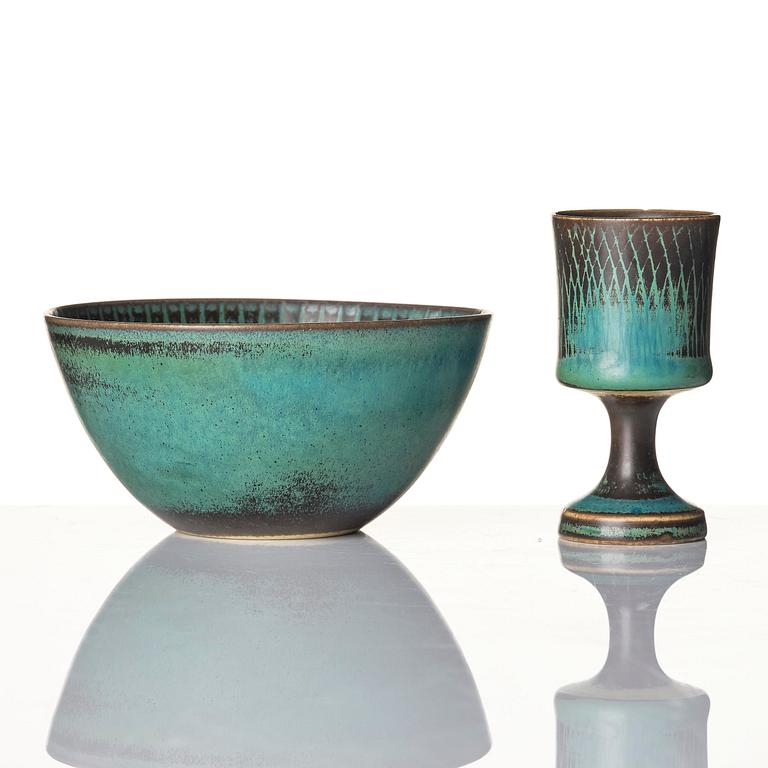 Stig Lindberg, a stoneware set of a teapot, a bowl and a goblet, Gustavsberg Studio 1969.