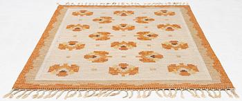 Ingegerd Silow, a flat weave rug, signed, c. 200 x 137 cm.