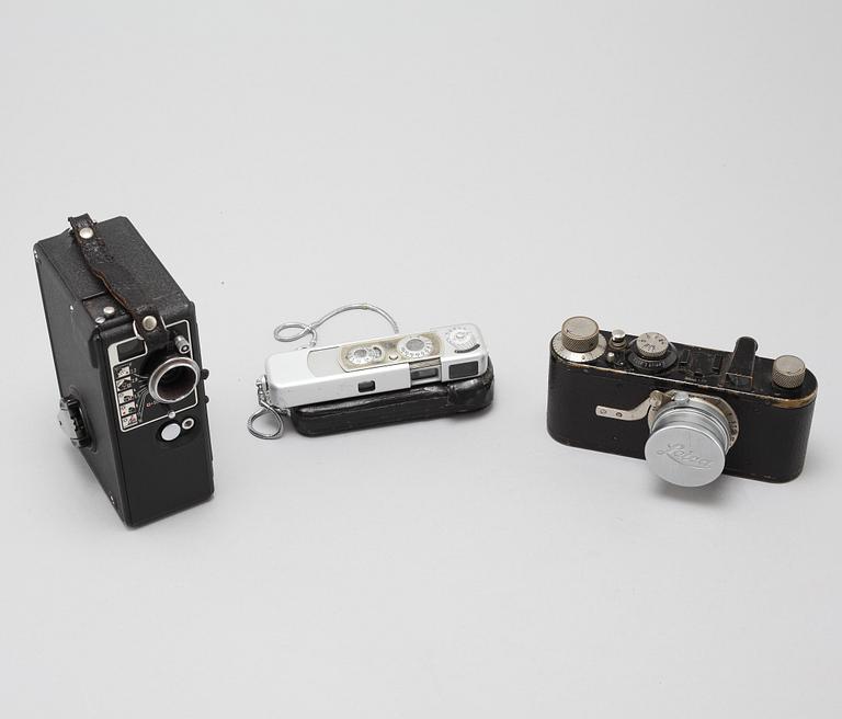 KAMEROR, 3 st, bl a Leica I, modell A, Elmar, 1930-tal.