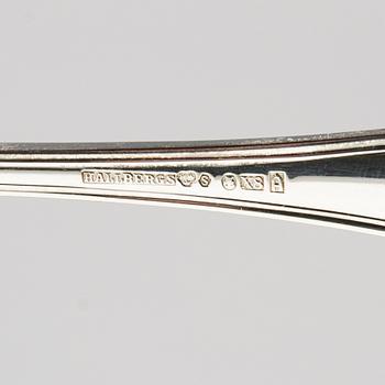 A Swedish 20th century set of 15 silver spoons mark of Hallbergs Stockholm 1948, weight 1352 grams.