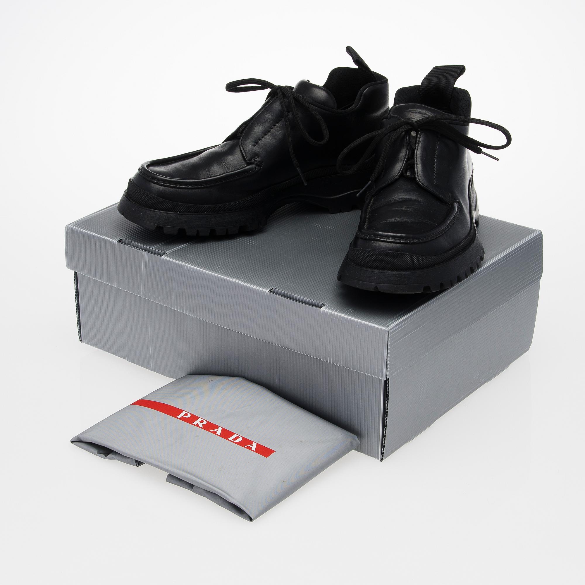 PRADA, SKOR, storlek 9.