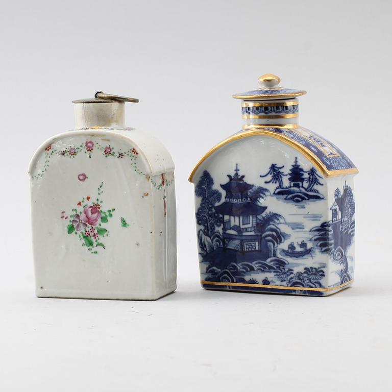 TEDOSOR, 2 st, porslin, Kina, 1700-tal.