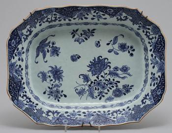 TERRINFAT, porslin, Kina, 1700-tal.