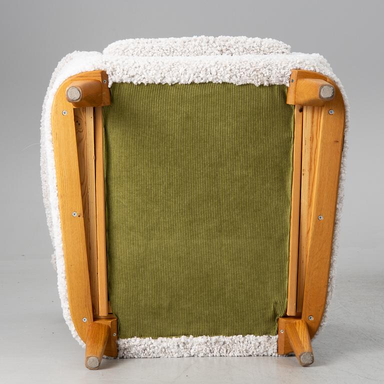 A pair of armchairs, Bröderna Andersson, later part of the 20th century.