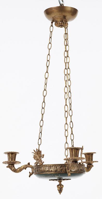 AMPLAR, ett par, empirestil, 1900-talets första hälft. Stämplade Stadsmissionens Industrihem, Stockholm. H 58.