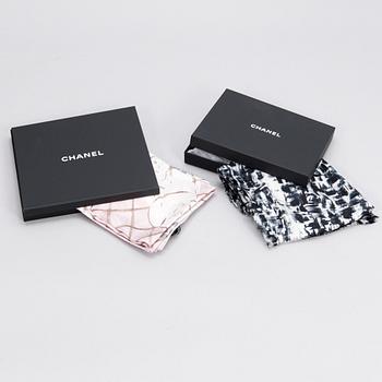 CHANEL, SIDENSCARFAR, 2 st.