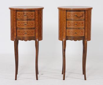 NATTYGSBORD, ett par, Louis VXI-stil, 1900-tal.