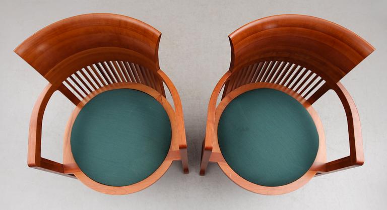 KARMSTOLAR, ett par, "Barell 606",  Frank Lloyd Wright, Cassina, Italien, 1986.