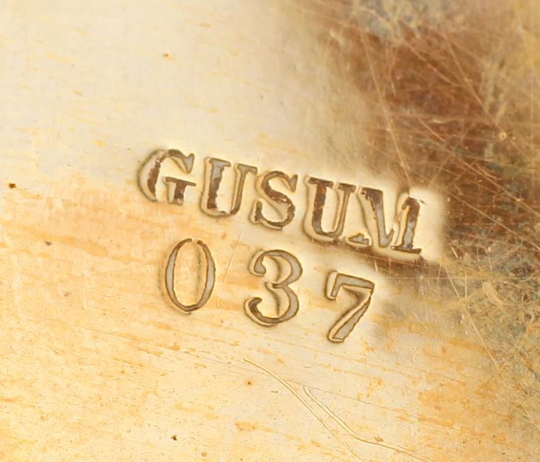 SKRIVBORDSUPPSATS, 3 del, Gusum, 1900-tal.