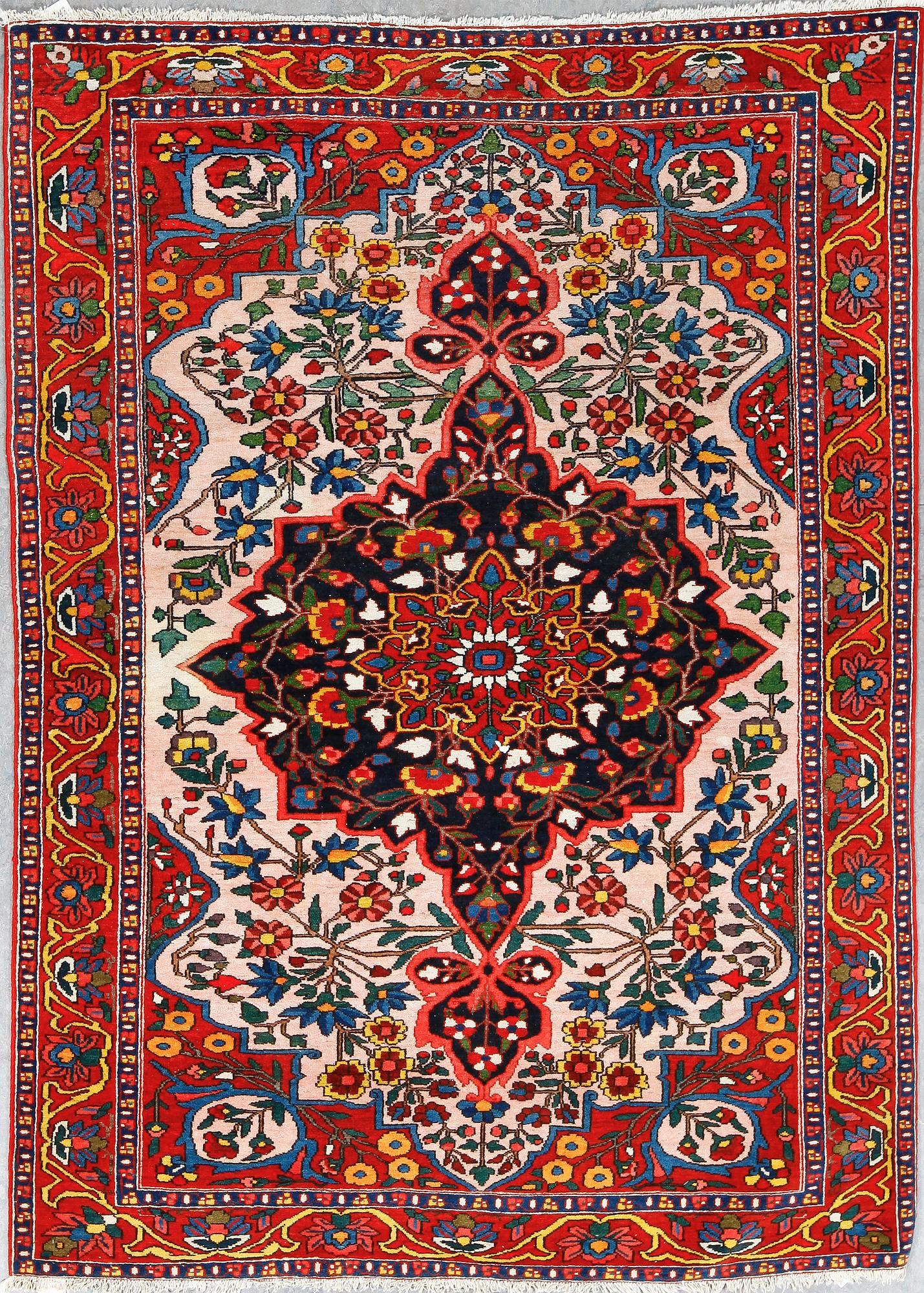 MATTA, semiantik/old, Bakthiari, ca 204x141 cm.