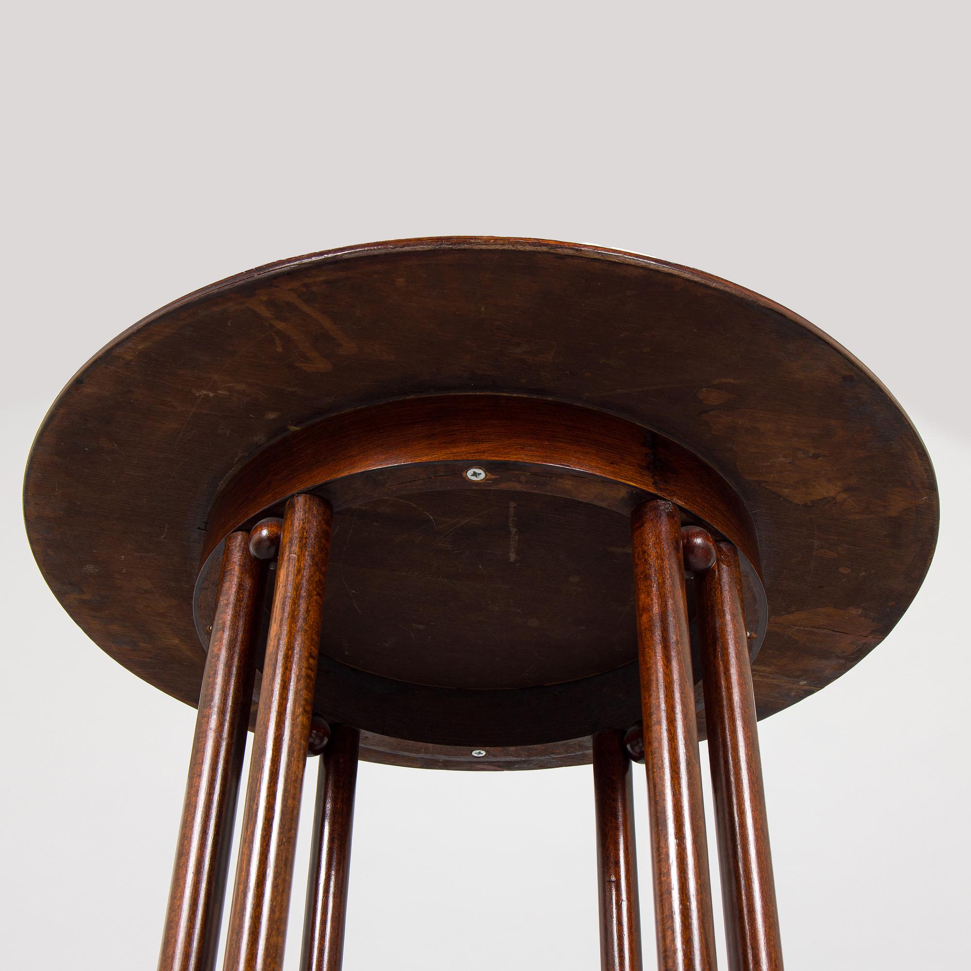 Josef Hoffmann, Kalusto, 8 osaa, Jacob & Josef Kohn, Wien, Itävalta. Noin 1910.