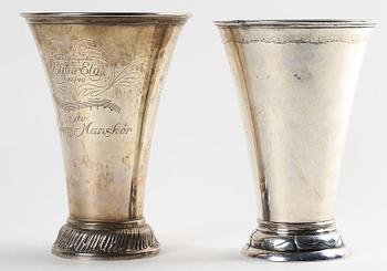 BÄGARE, silver, omkring 1900. Ostämpl.
