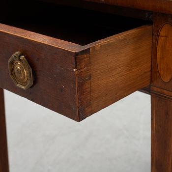 A mahogany George III pembroke table, early 19th Century.