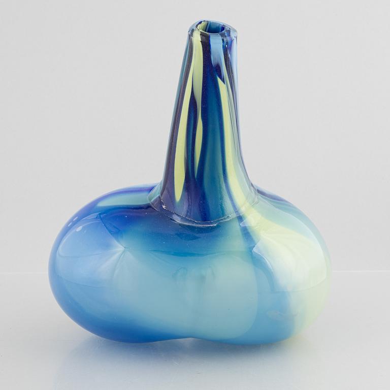 Erik Dietman, a glass sculpture/vase, Cirva 1989.