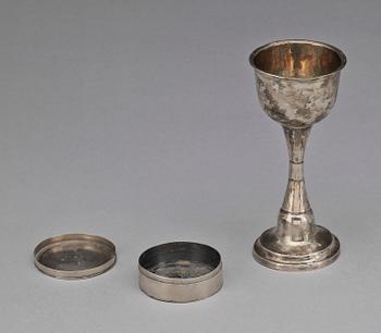 SUPKALK samt DOSA, 2 delar, silver, bl a  Jakob Engelberth Torsk, Stockholm 1847. Tot vikt ca 61 g.