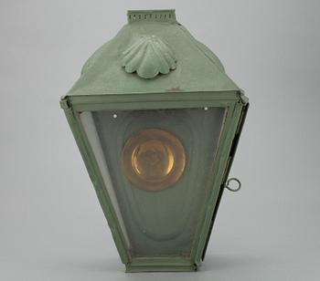 VÄGGLYKTA, bemålad plåt, 1900-talets början. H 45.