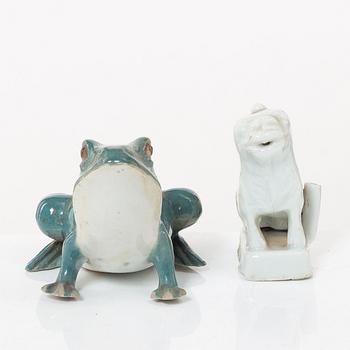 Two joss stick holders, a vase, a brush washer and a small ewer, Qing dynasty, 19th century and older.