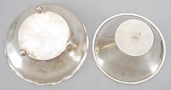 SKÅLAR, 2 st. Silver. Bl a A Erlandssons Silvervarufabriks, Kristianstad 1925. Tot ca 420 g.