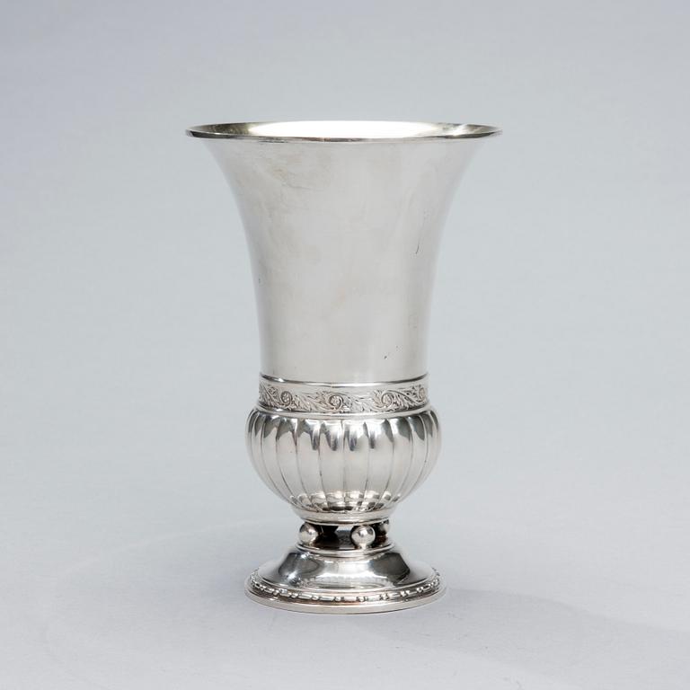 VAS, silver, Hopeakeskus, Tavastehus 1939. Vikt 408 g.