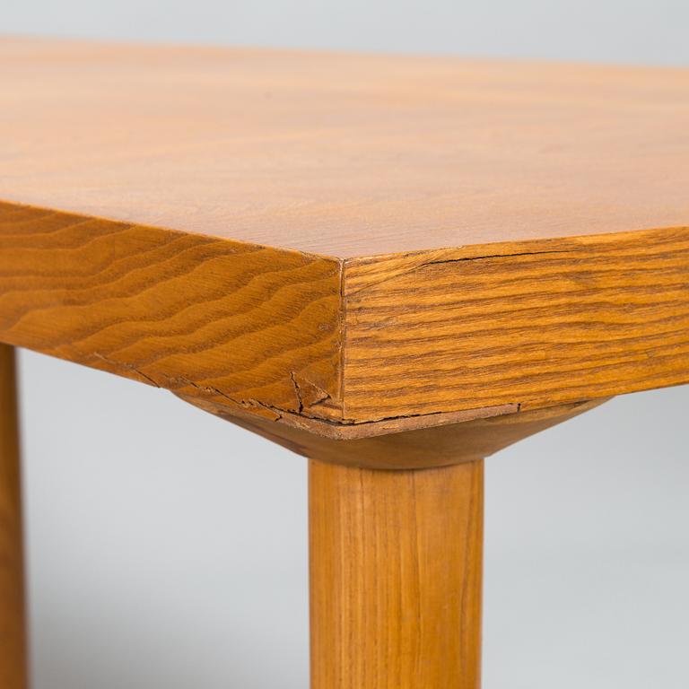 Aino Aalto, a mid-20th-century table for O.Y. Huonekalu- ja Rakennustyötehdas A.B.